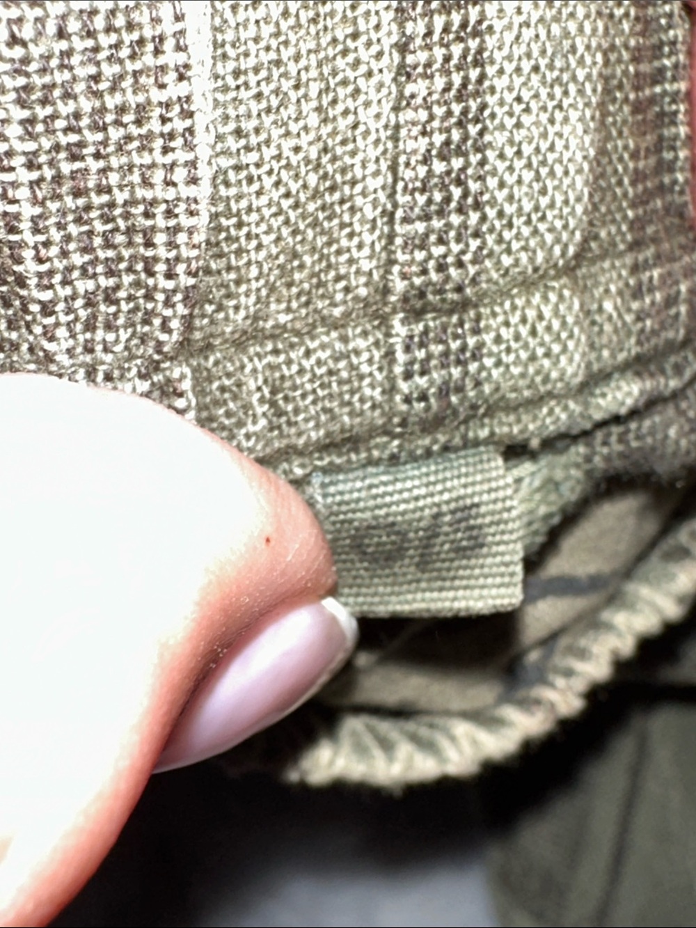 Wide-Leg Olive Patch Detail Pants - Picture 4 of 4